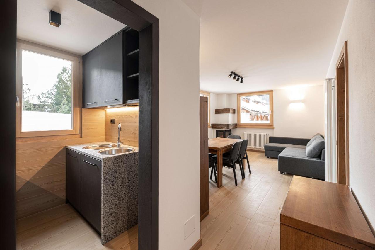 2 Abeti Garden Apartment Madonna di Campiglio Exterior photo