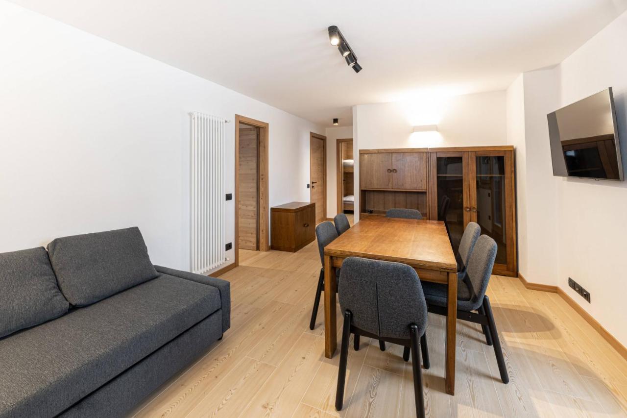2 Abeti Garden Apartment Madonna di Campiglio Exterior photo